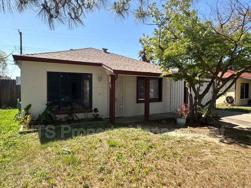 5628 James Way - Photo 3 of 4