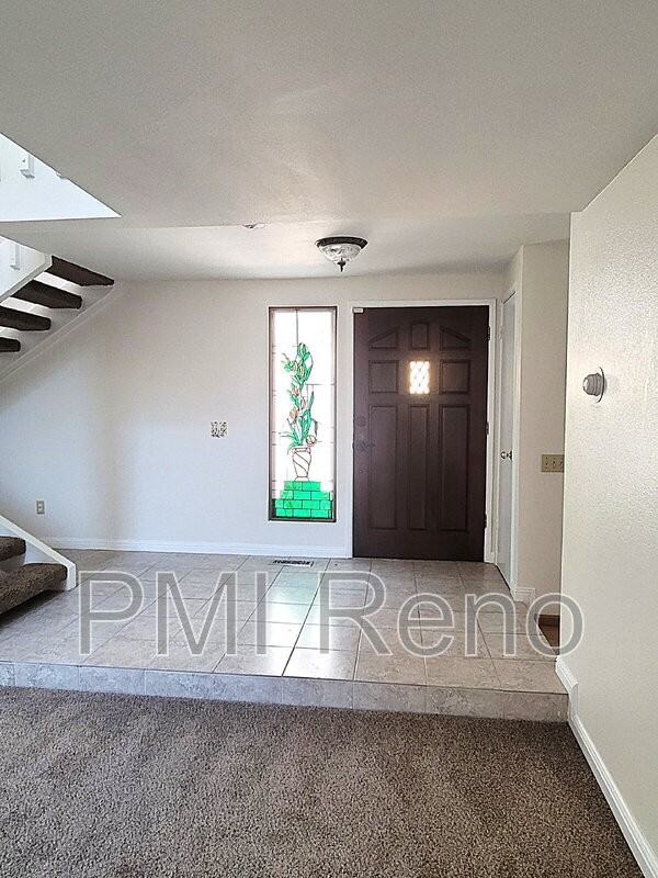 6403 Meadow Country Dr - Photo 4 of 26