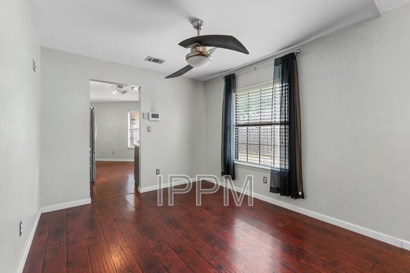 5233 Clearview Dr - Photo 5 of 19