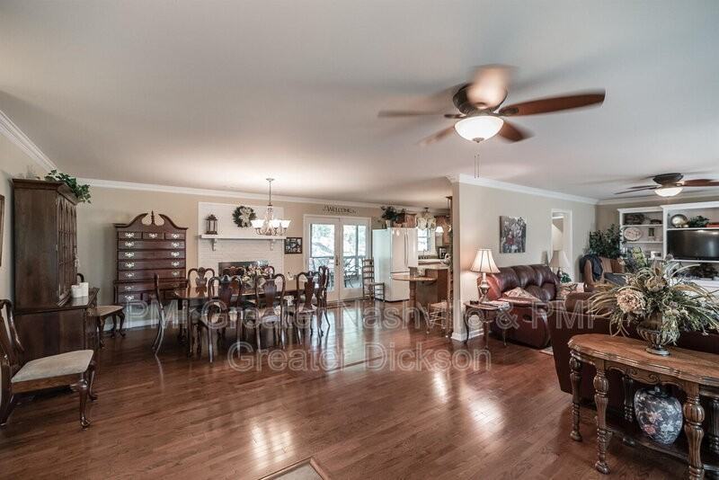 1013 Britton Ave - Photo 3 of 14