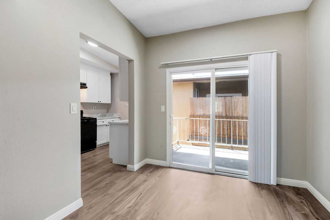 525 N San Gabriel Avenue - Photo 4 of 38