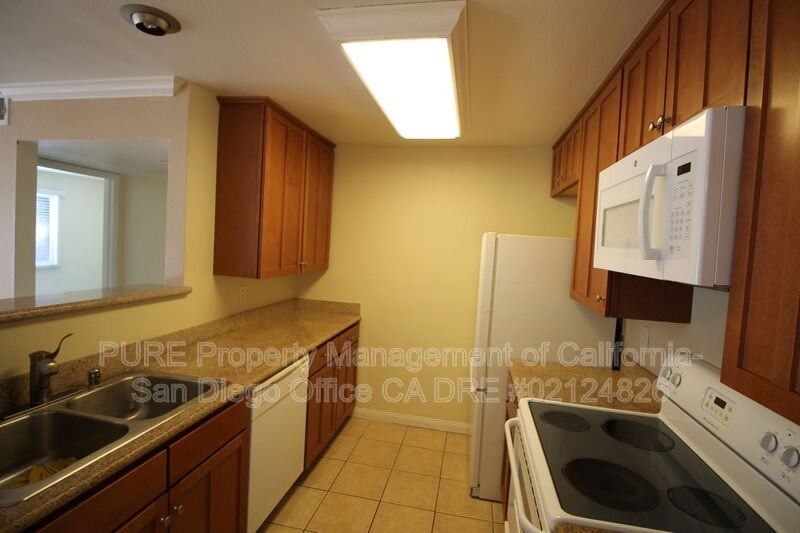 210 Chambers St #9 - Photo 6 of 17