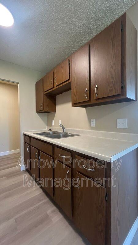 11141 N(Waverly) #22 - Photo 3 of 11