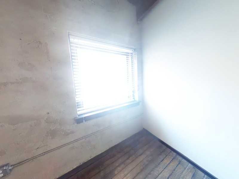 110 S 15th St - Photo 6 of 9