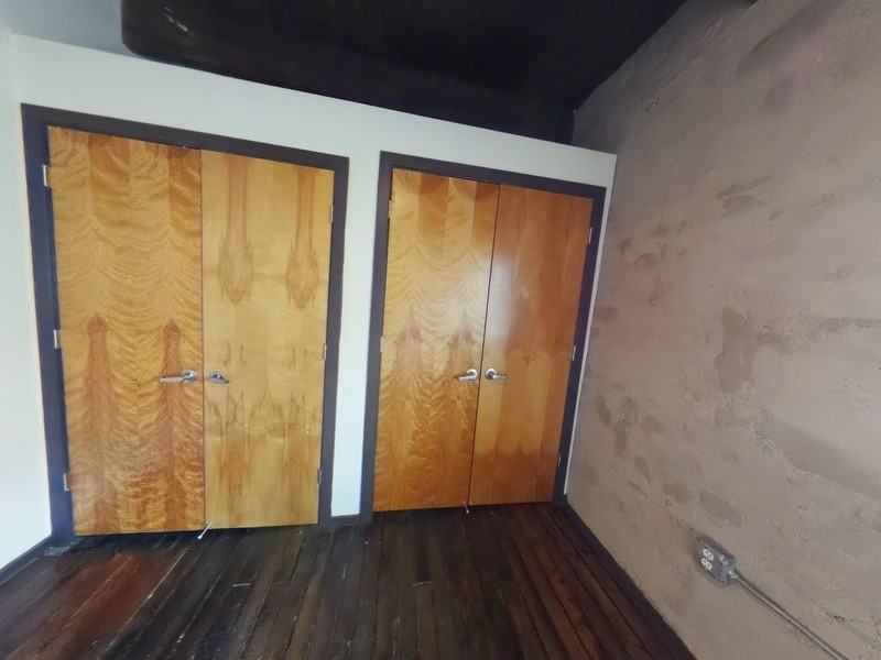 110 S 15th St - Photo 7 of 9