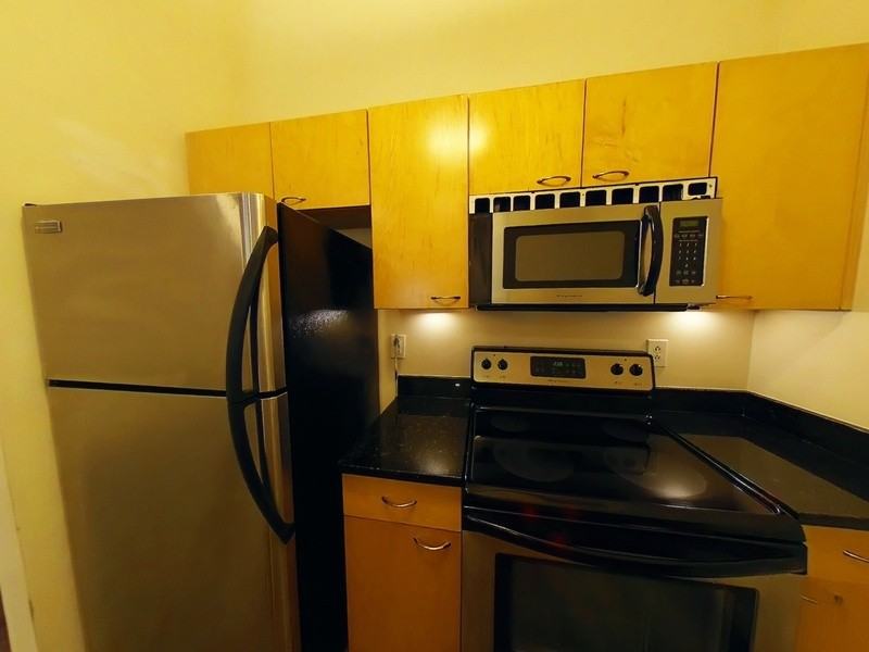 1011 W Marshall St #103 - Photo 2 of 15
