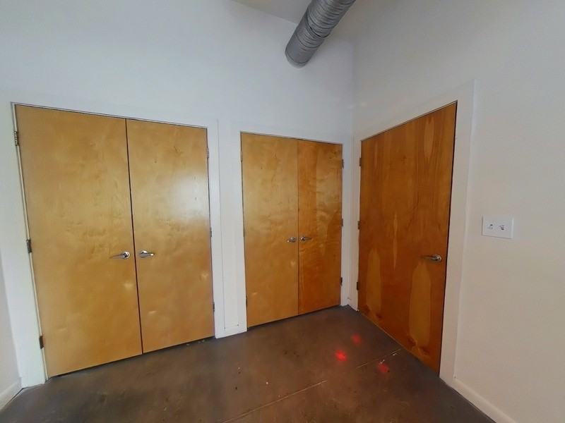 1011 W Marshall St #103 - Photo 4 of 15