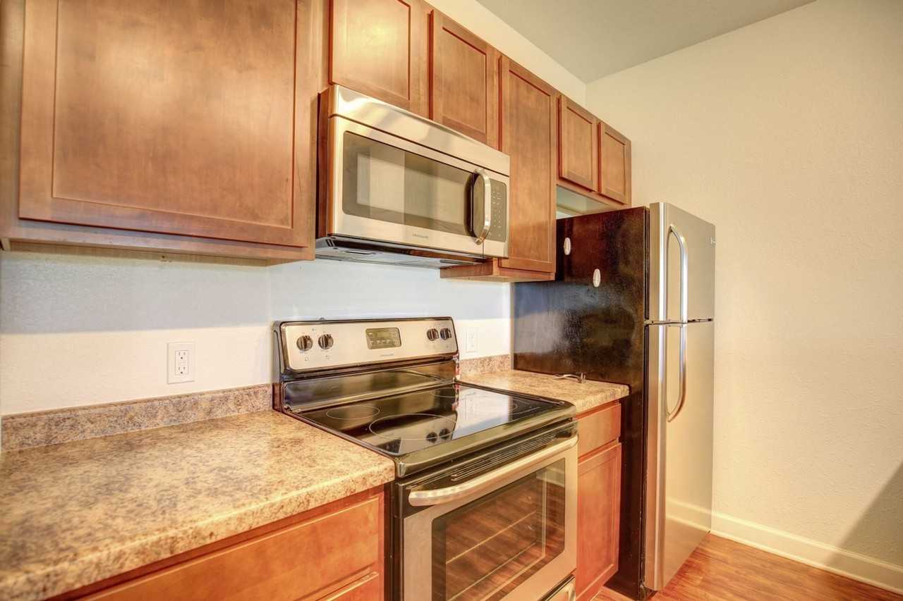 Prestwick Point Apartments - Photo 7 of 14