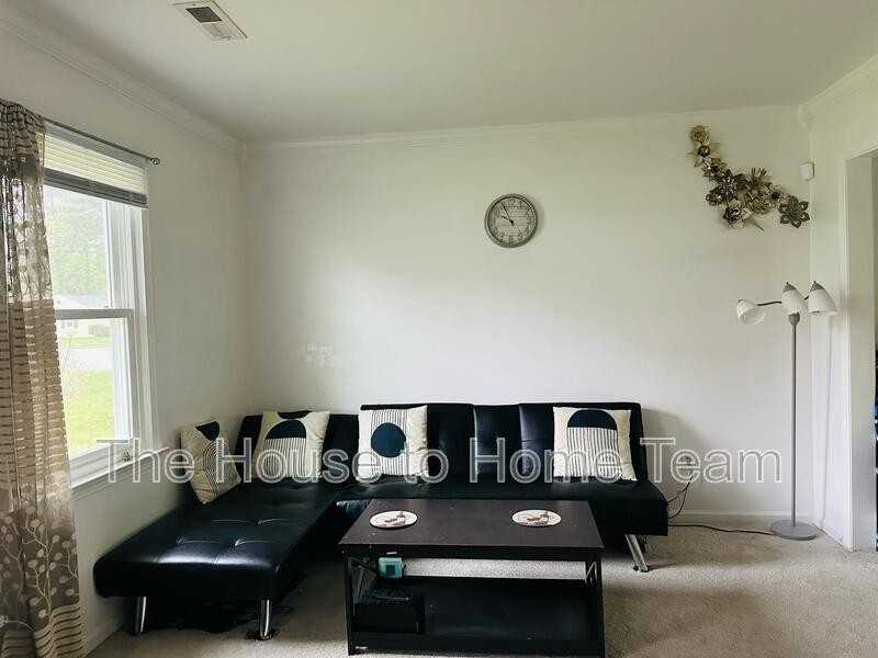 103 Fairmont Dr - Photo 3 of 27