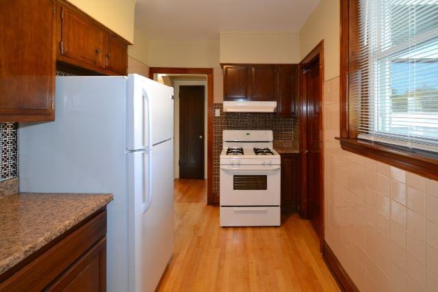 6326 6326 N. Artesian #3R - Photo 3 of 21