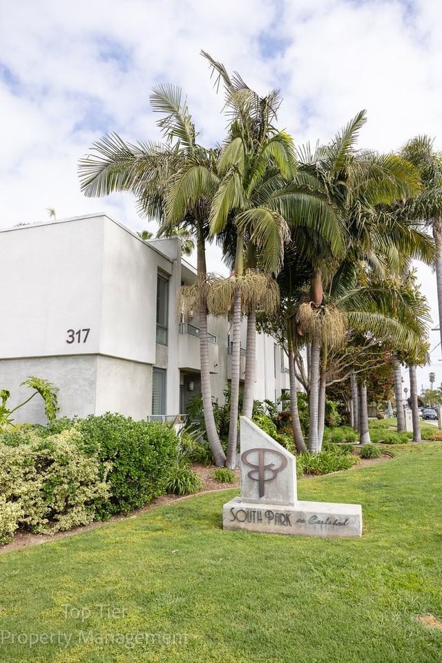 317 Pine Ave #206 - Photo 3 of 31