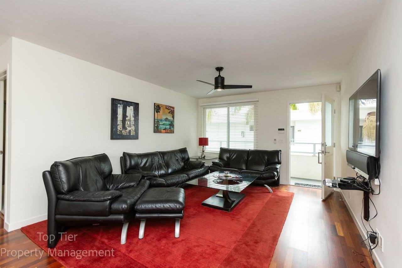 317 Pine Ave #206 - Photo 5 of 31