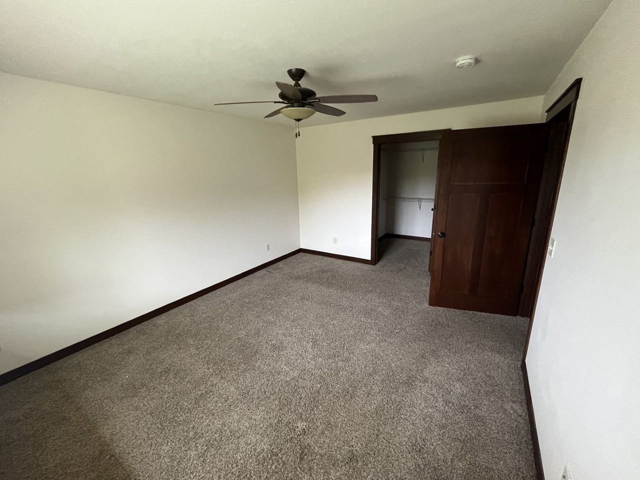 1326 Aspen Heights Dr - Photo 3 of 14