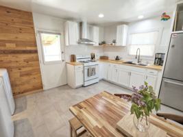 featured image of 1305 Norwood Ave