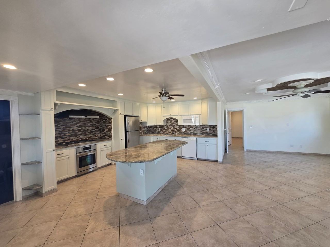 2738 Baily Ave - Photo 2 of 27