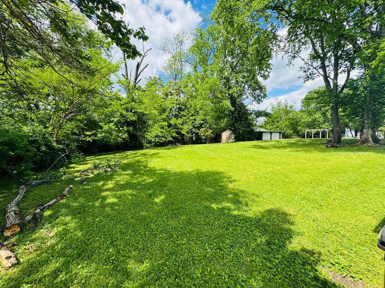 2323 Adair Ave - Photo 2 of 9