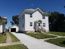 featured image of 106 W Phillip Ave