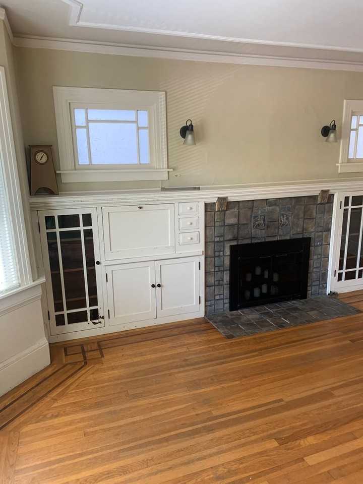 1206 Powell St - Photo 2 of 15