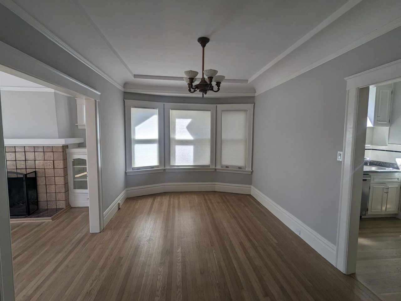 2511 21st Ave - Photo 3 of 11