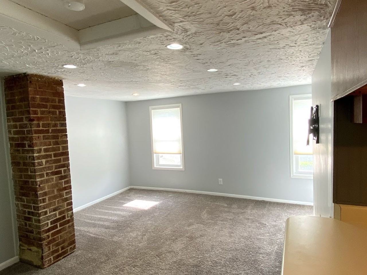 3115 Cass Lake Ave Uppr - Photo 7 of 17