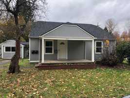 featured image of 412 W Umpqua St