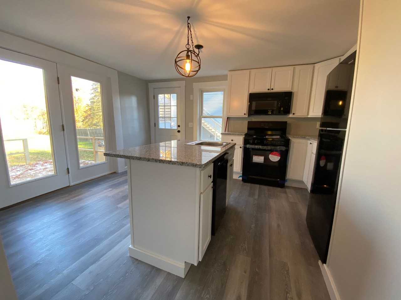 311 Knox Marsh Rd Apt B - Photo 7 of 17