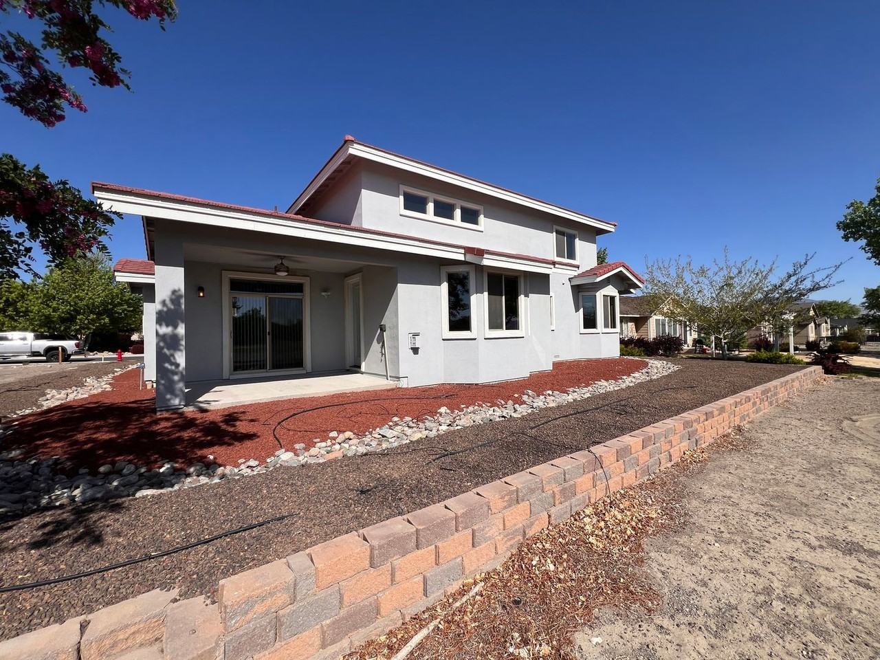 410 Dog Leg Dr - Photo 3 of 39