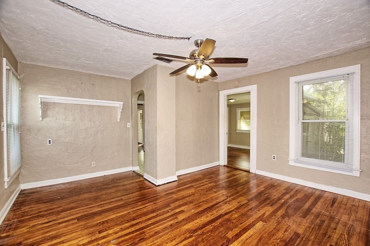 635 N Summerlin Ave - Photo 3 of 15