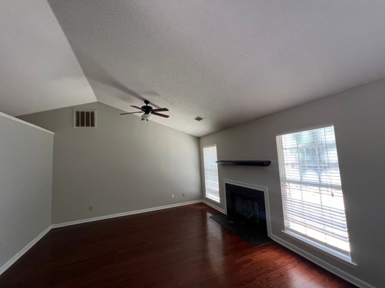 150 Bradstone Rd - Photo 3 of 9