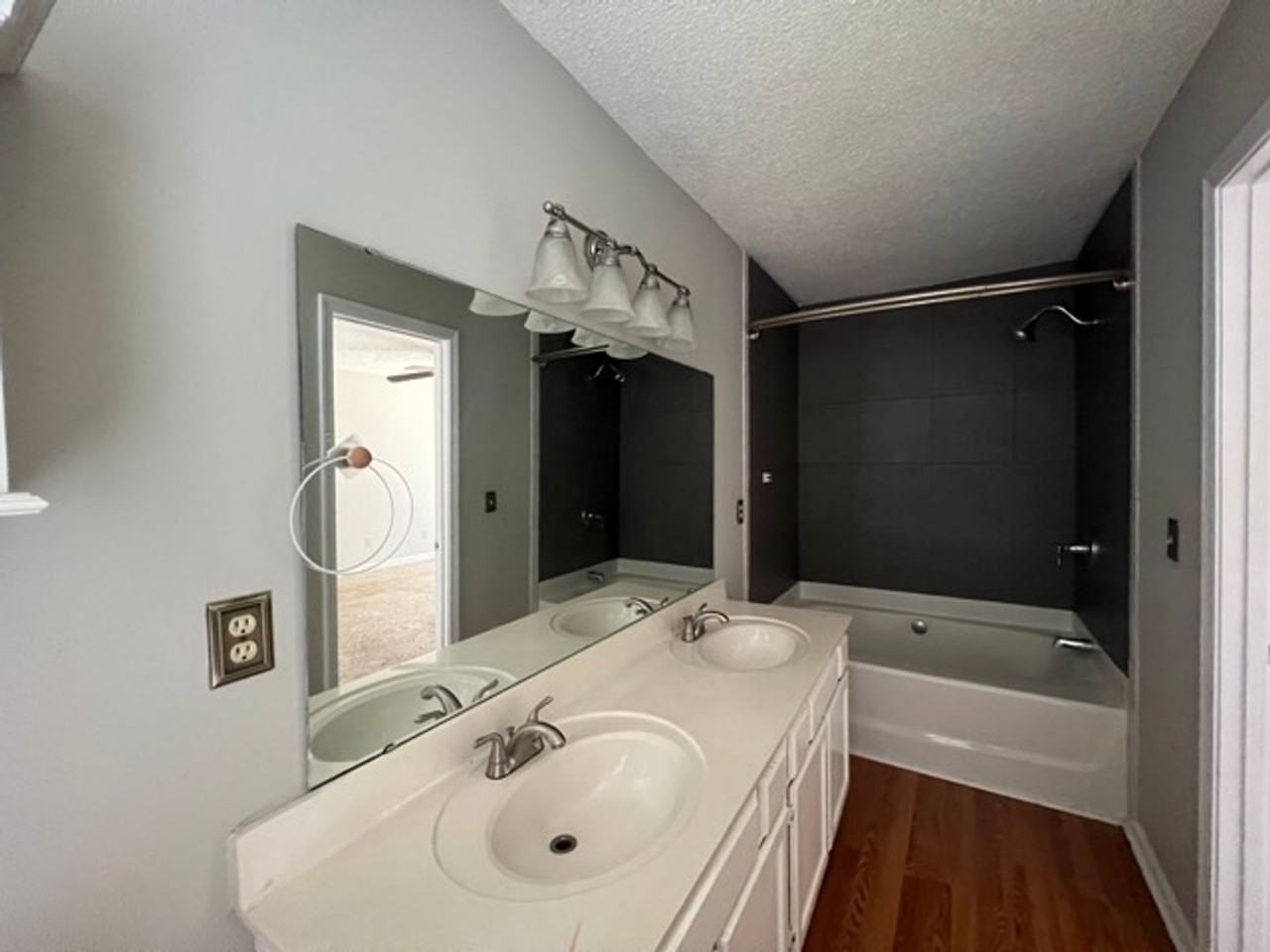 150 Bradstone Rd - Photo 6 of 9