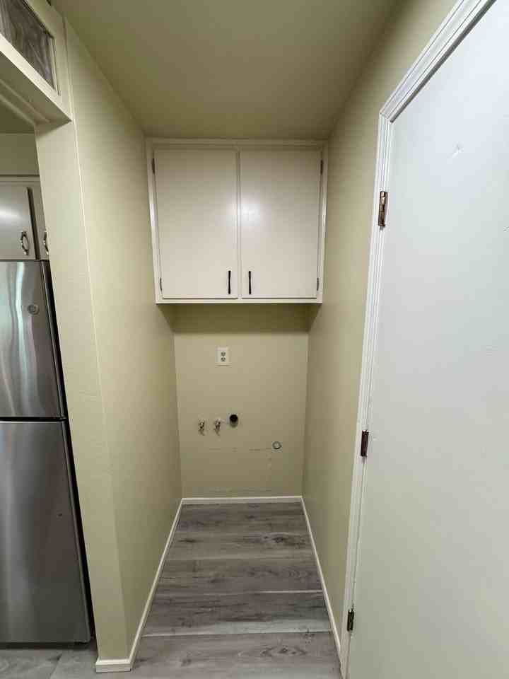 1295 President St - Photo 7 of 20