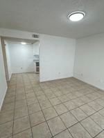 featured image of 716 Espee St