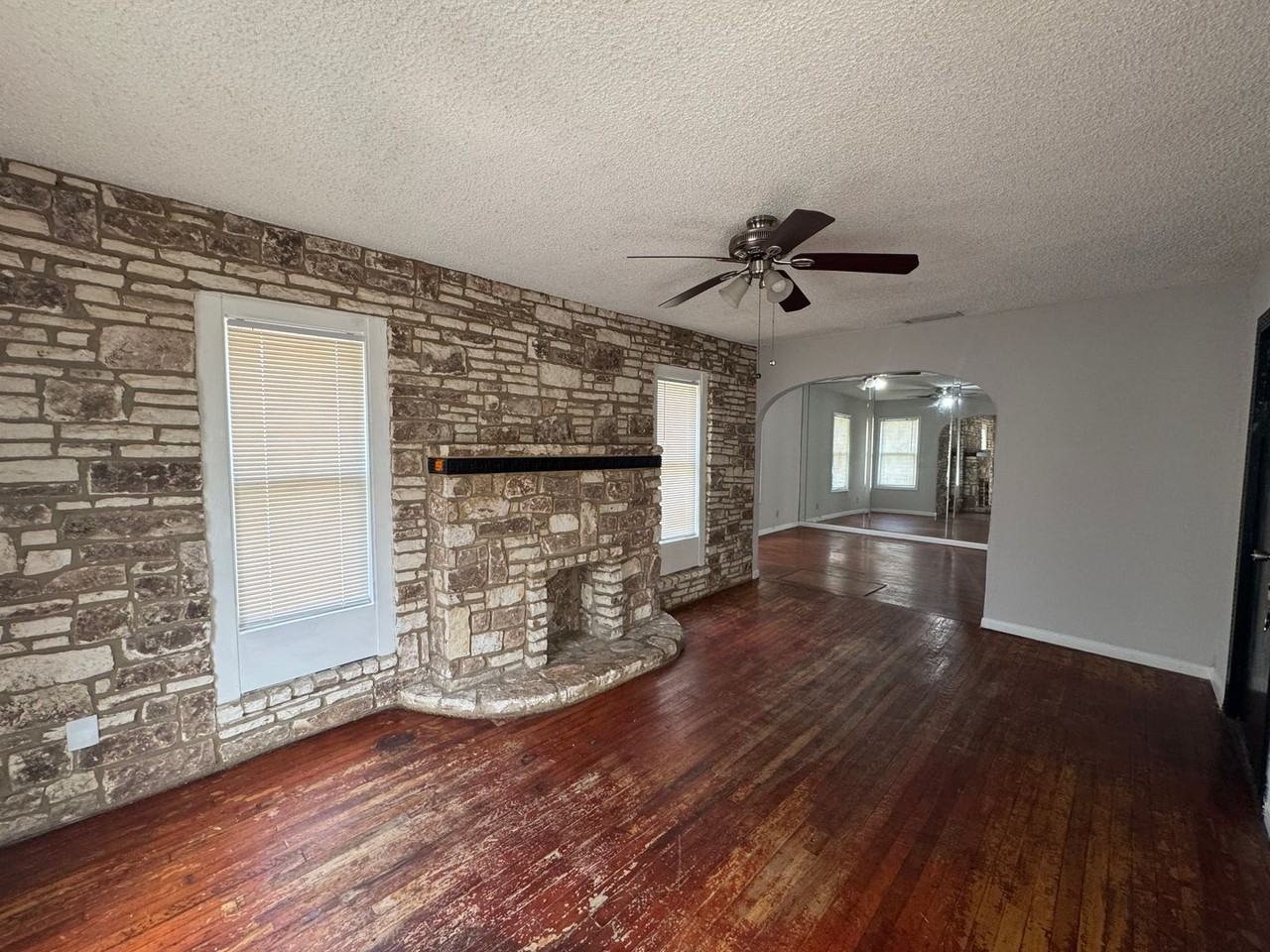 315 Hermine Blvd - Photo 3 of 8