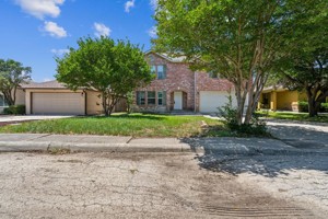 featured image of 7427 Legend Point Dr