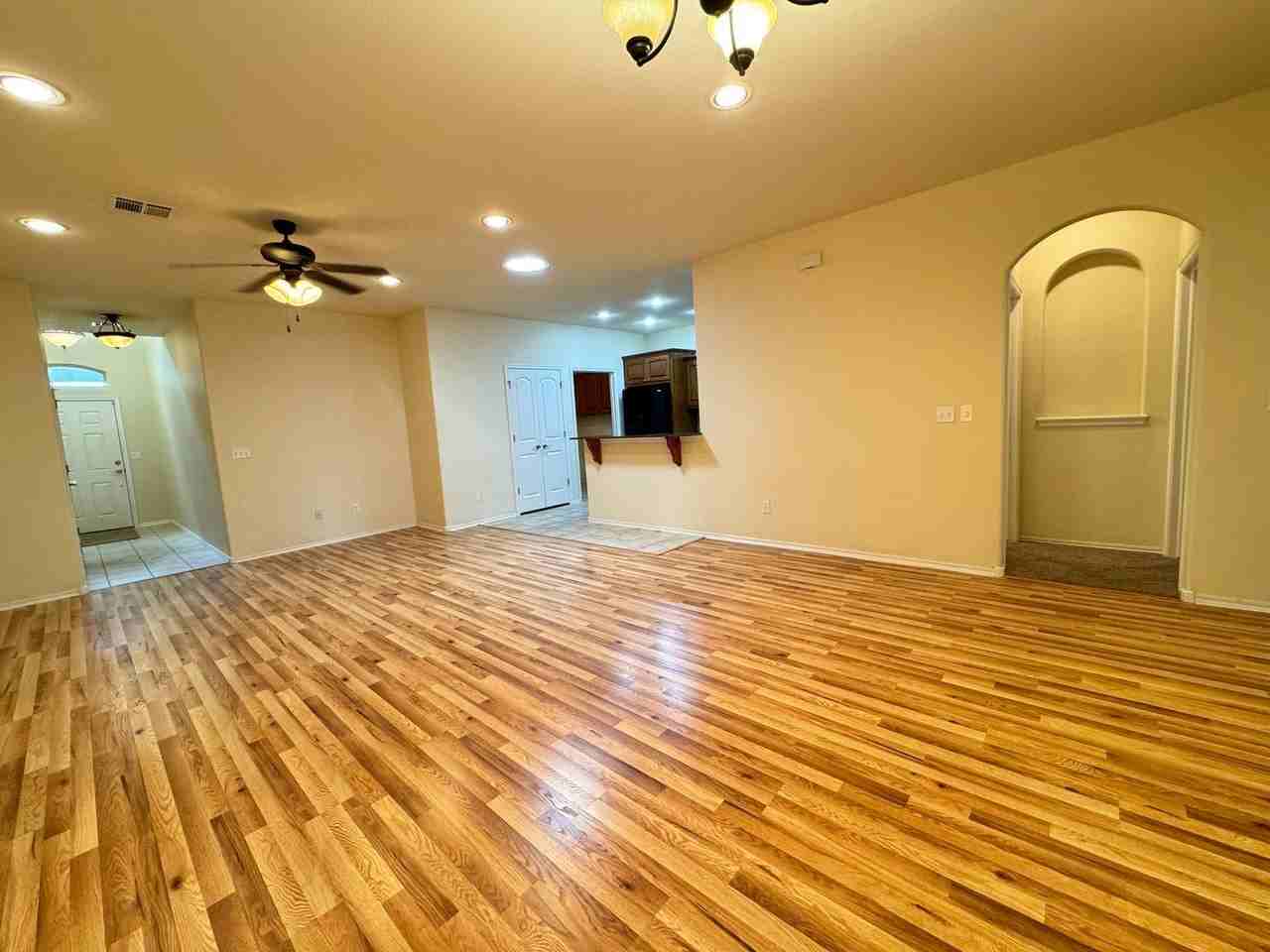 10347 N 139th East Ave - Photo 3 of 28