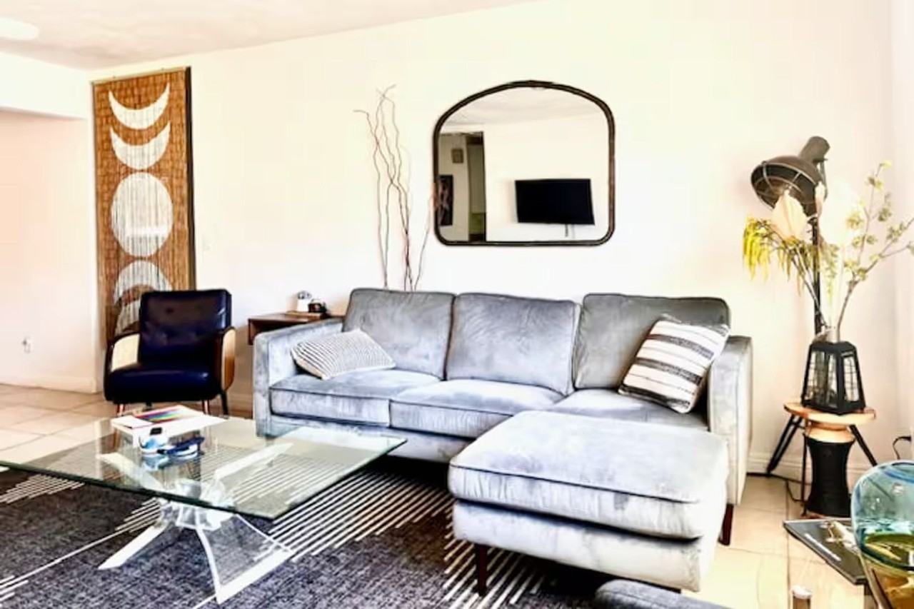 394 W Bon Air Dr - Photo 3 of 50