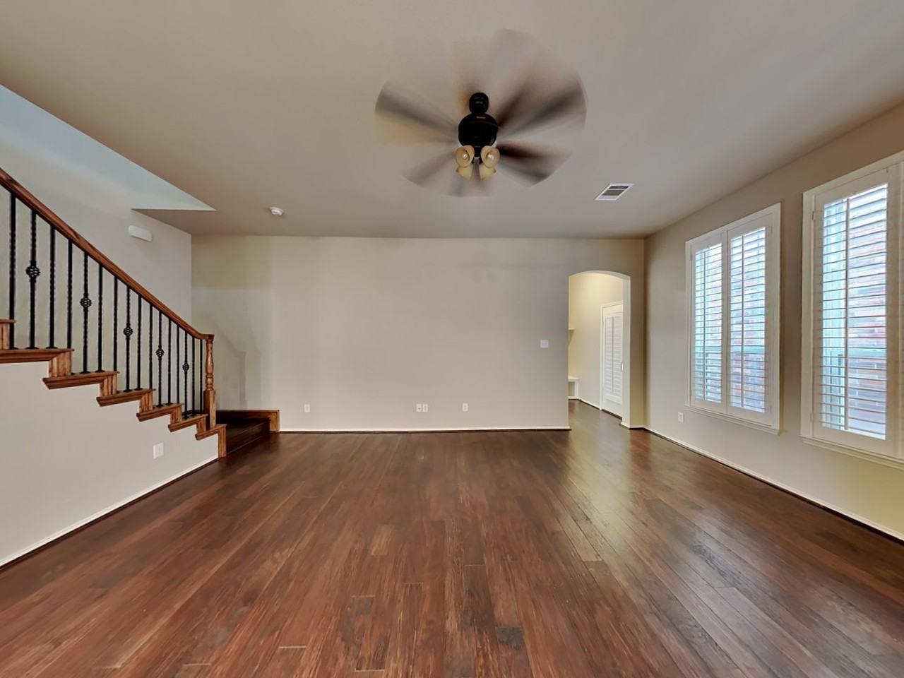 226 Knapford Sta - Photo 3 of 20