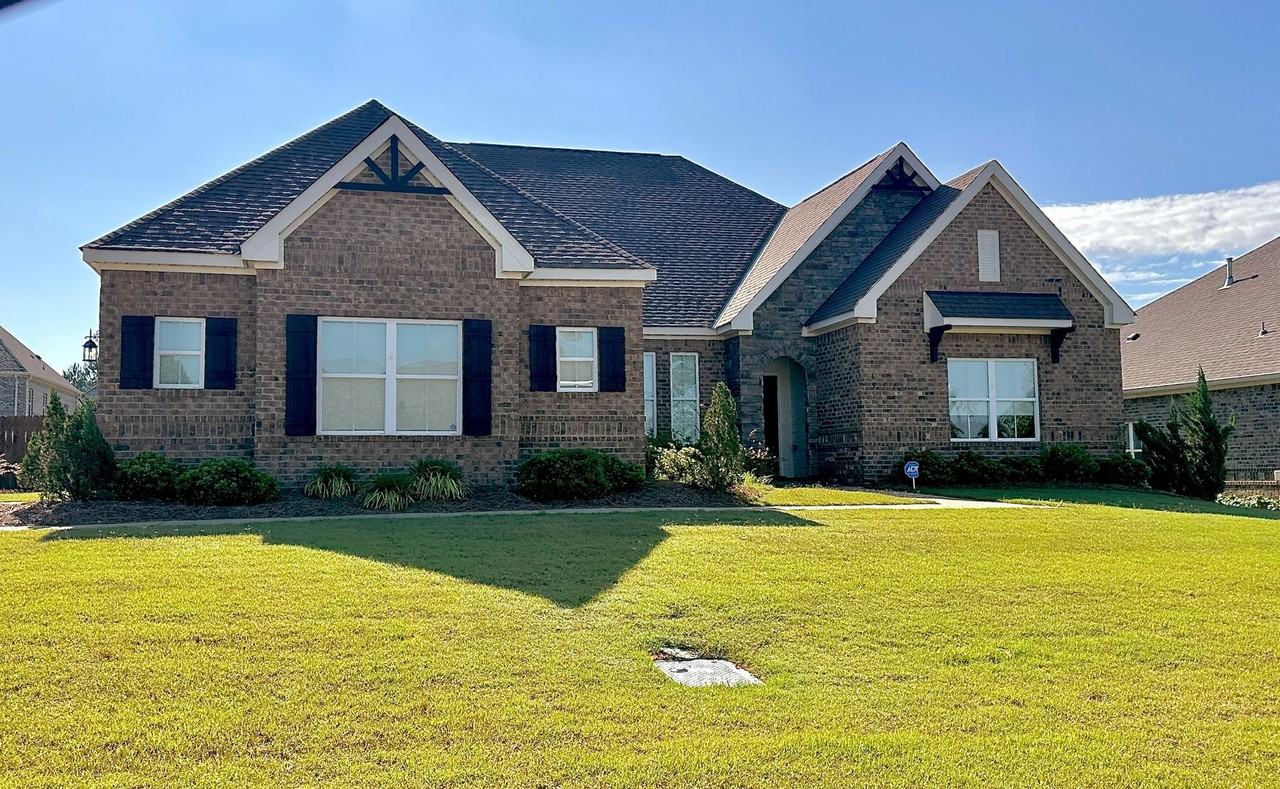 653 Owens Way - Photo 2 of 43