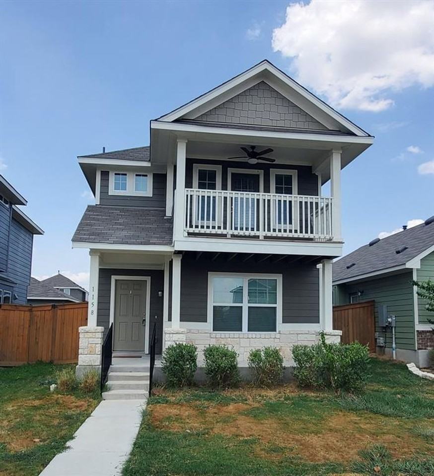 1158 Esplanade Pkwy - Photo 2 of 21