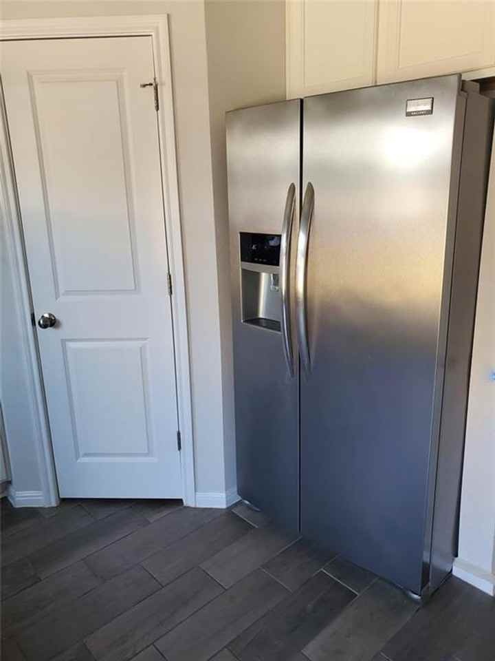 1158 Esplanade Pkwy - Photo 7 of 21