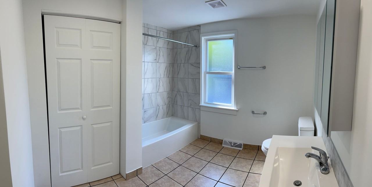 1101 Geyer Rd - Photo 6 of 7