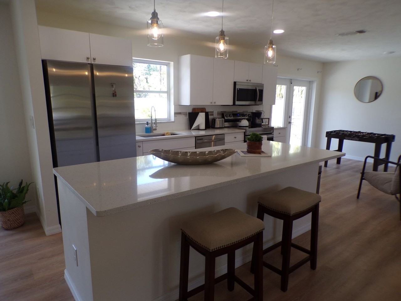 1148 Salina Ave - Photo 3 of 29