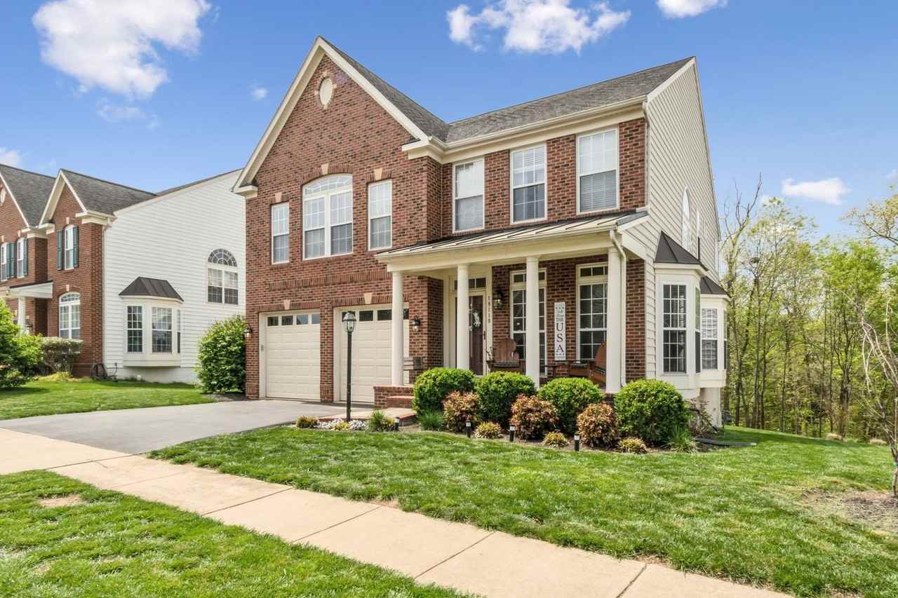 18119 Camdenhurst Dr - Photo 2 of 43