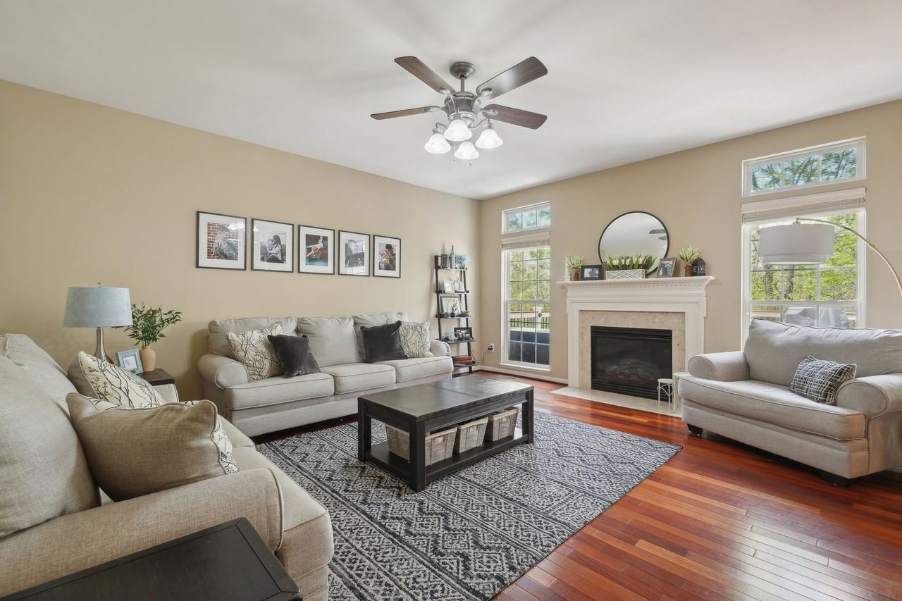 18119 Camdenhurst Dr - Photo 3 of 43