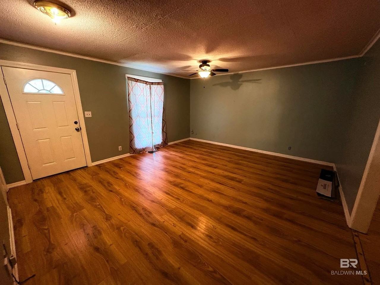 8065 Middle Ring Rd - Photo 3 of 12