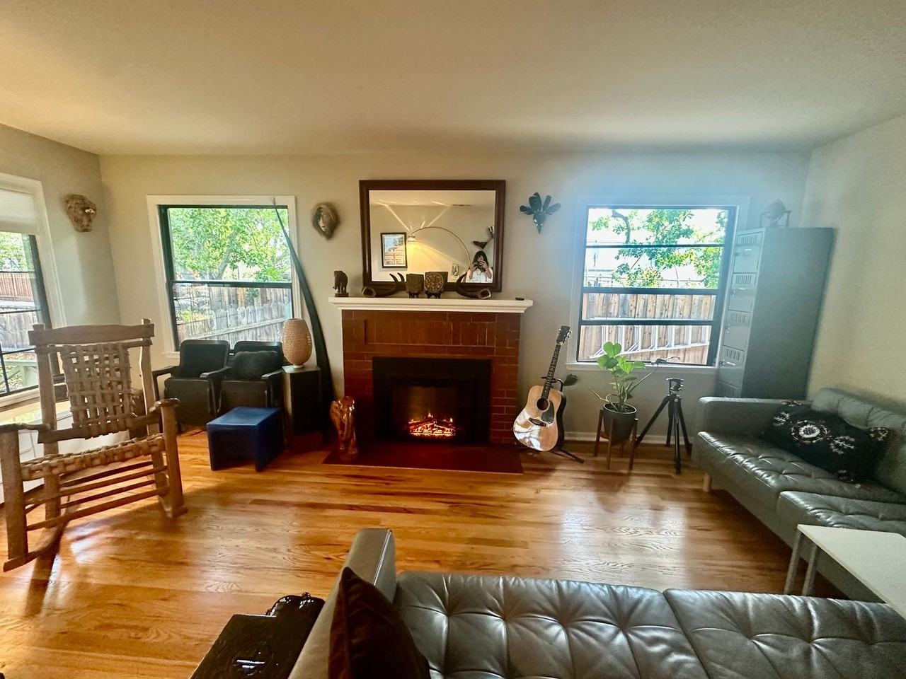 253 Fernando Ave - Photo 2 of 22