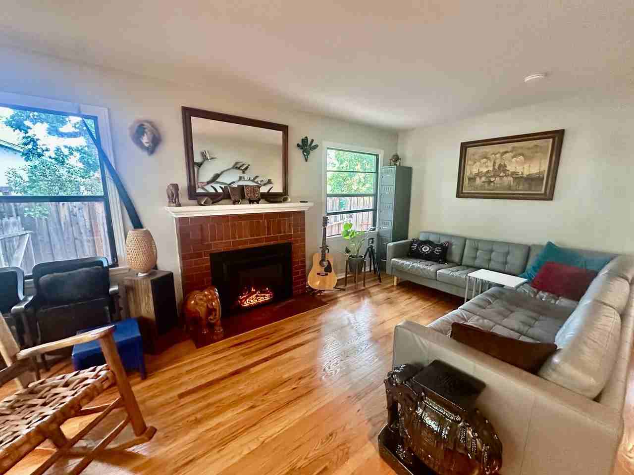 253 Fernando Ave - Photo 3 of 22