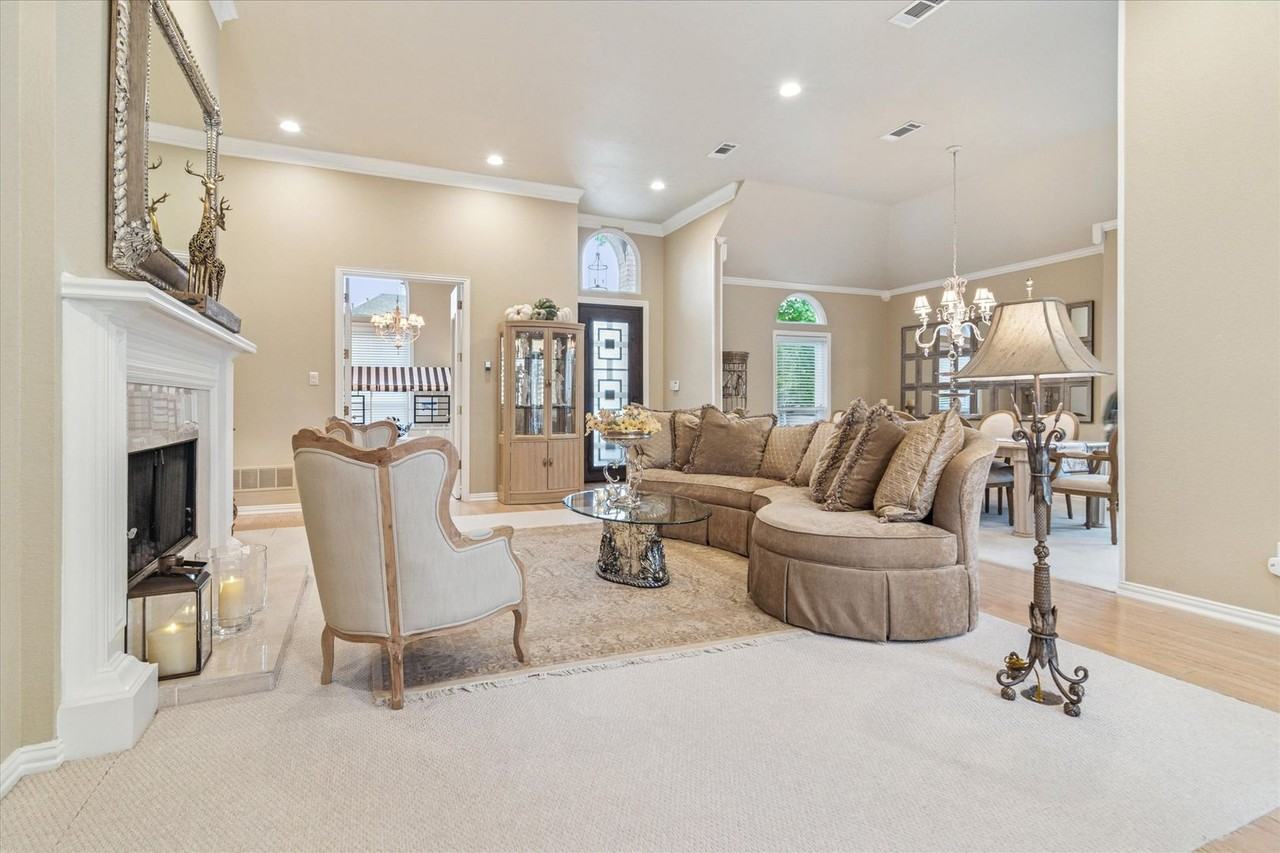 18503 Kelly Cave Trl - Photo 5 of 26