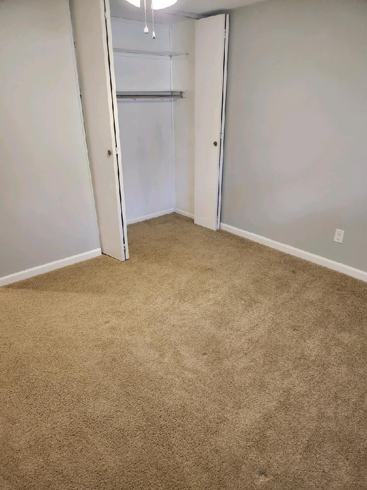 Hillsboro Manor - Photo 3 of 8