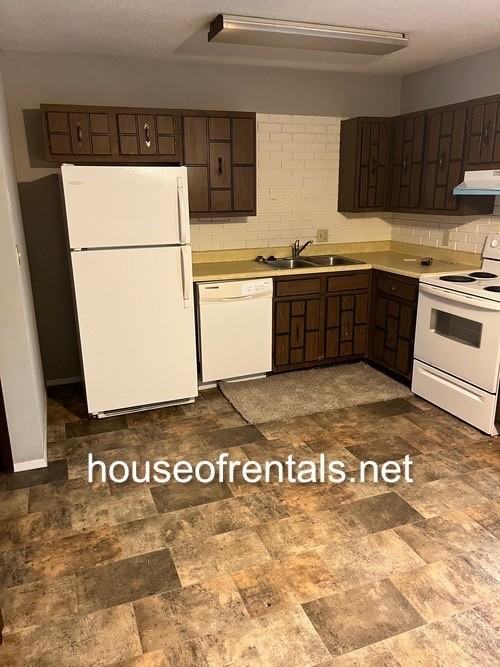 19 Razer Drive - Photo 2 of 7